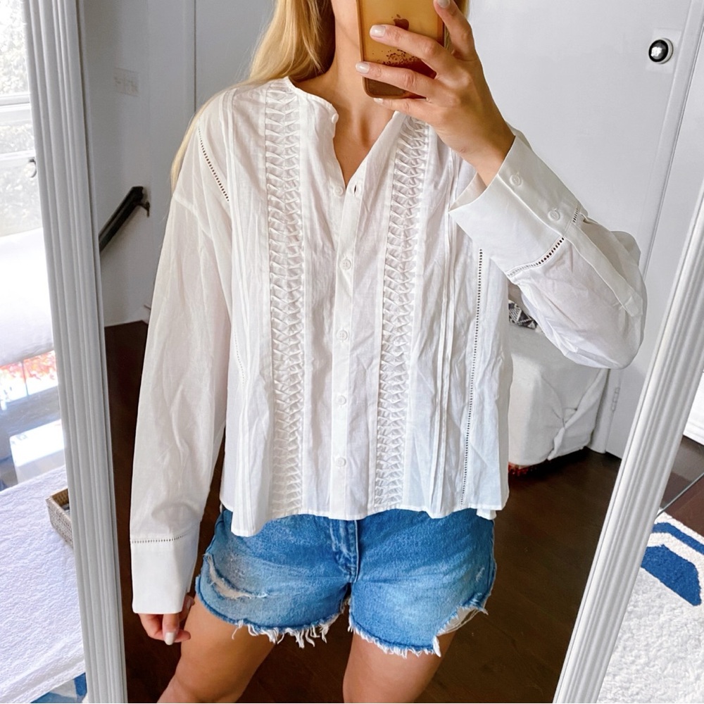 🐚 ZARA IVORY PRRFORATED THE MONA BLOUSE!